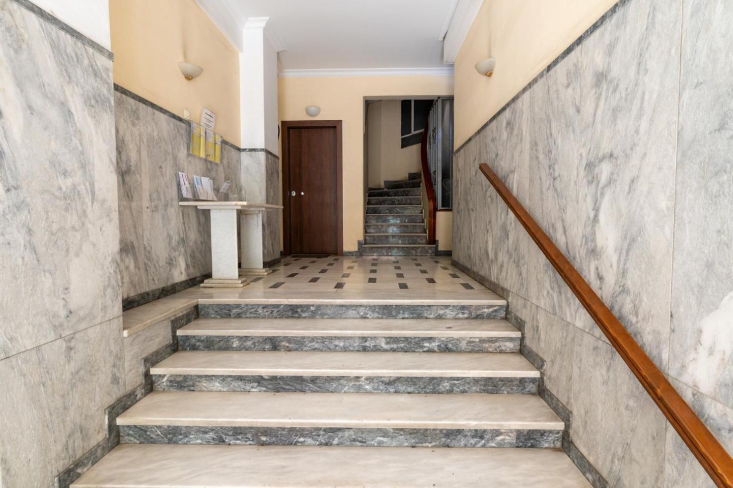 Entire Apt, 2 Bdrm, City Center Athens Exterior photo
